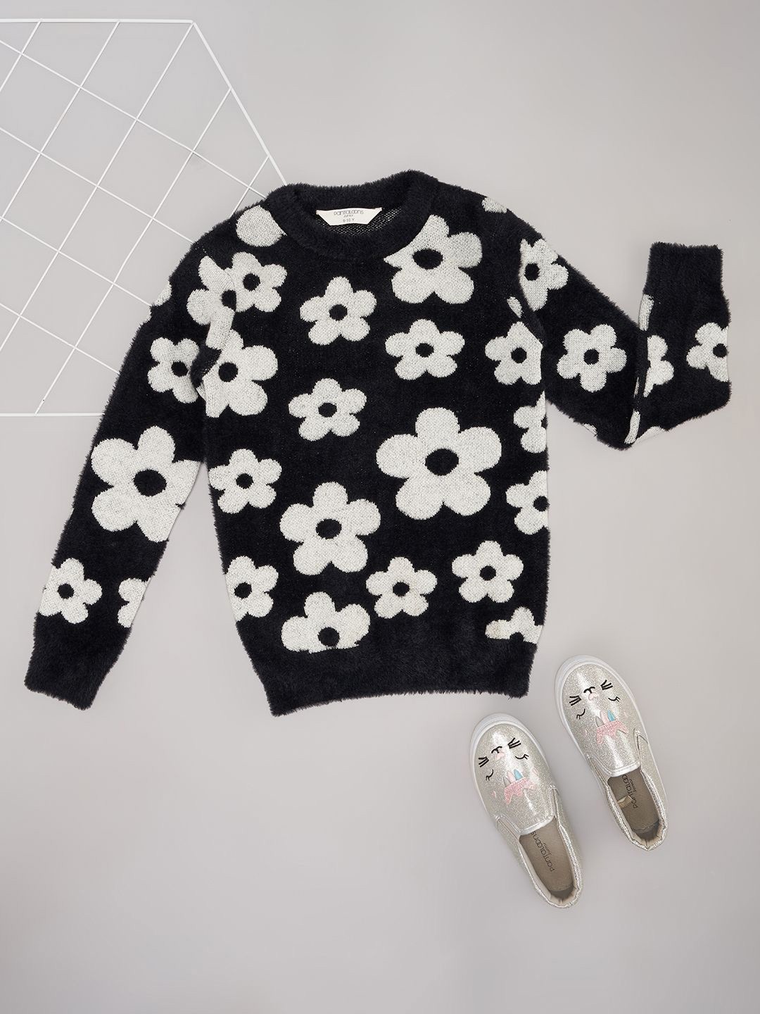 

Pantaloons Junior Girls Floral Printed Sweaters, Black