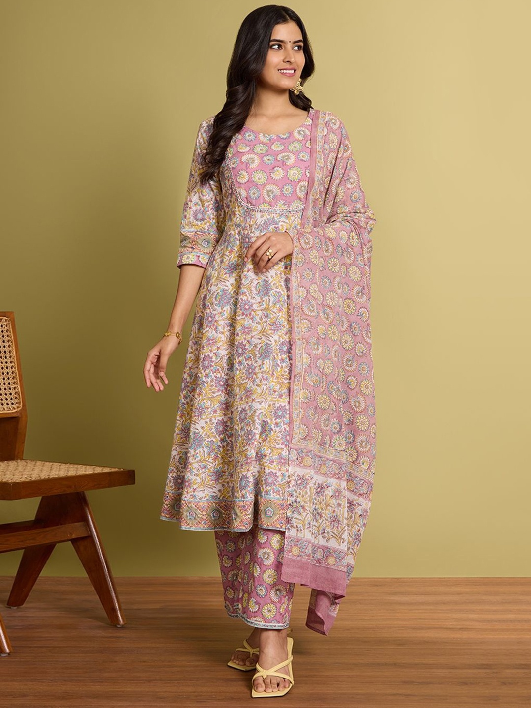 

Taneira Floral Printed Round Neck Regular Pure Cotton Kurta With Trouser With Dupatta, Yellow