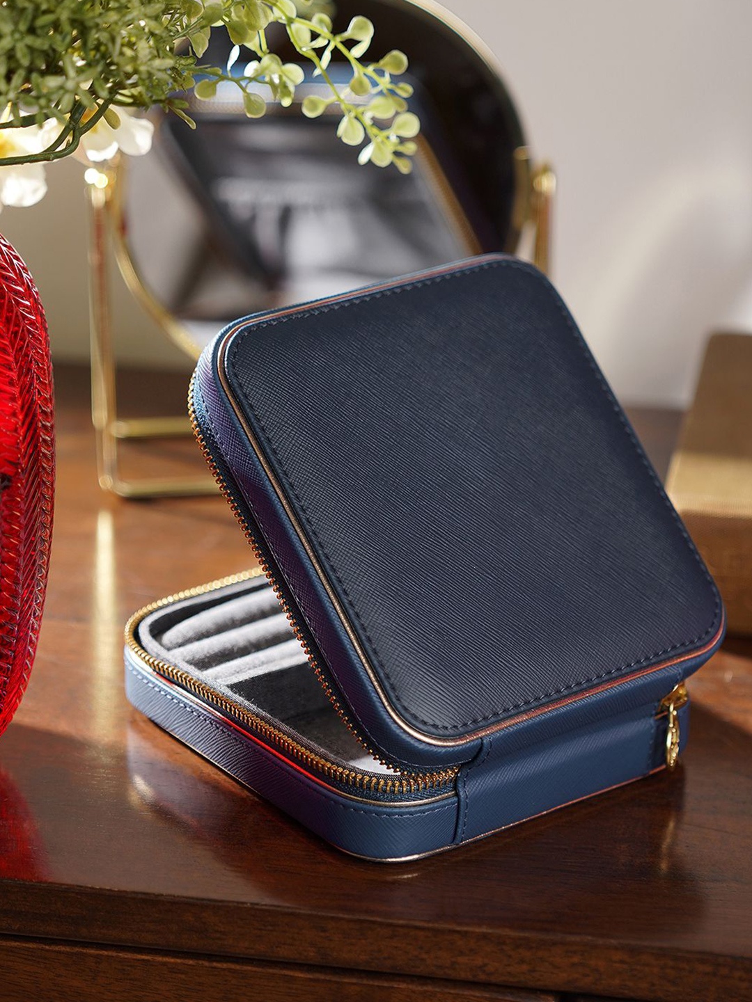 

Pure Home and Living Blue Textured Jewellery Organiser