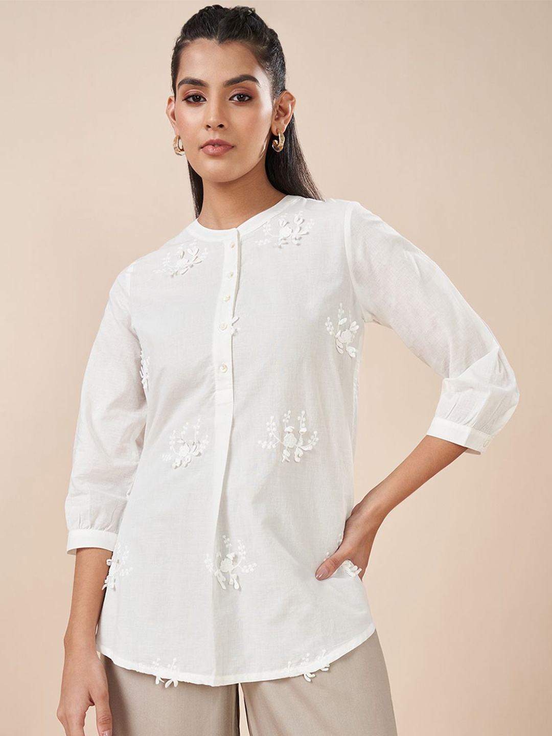 

AKKRITI BY PANTALOONS Women Cotton Mandarin Collar Embroidered Tunic, Off white