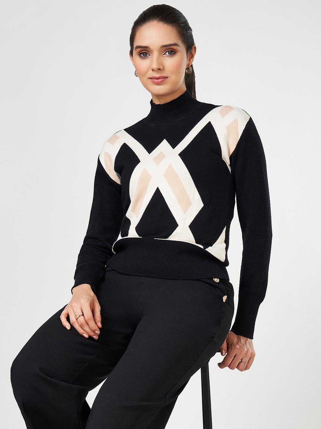 

Annabelle by Pantaloons Women Long Sleeves Printed Pullover, Black
