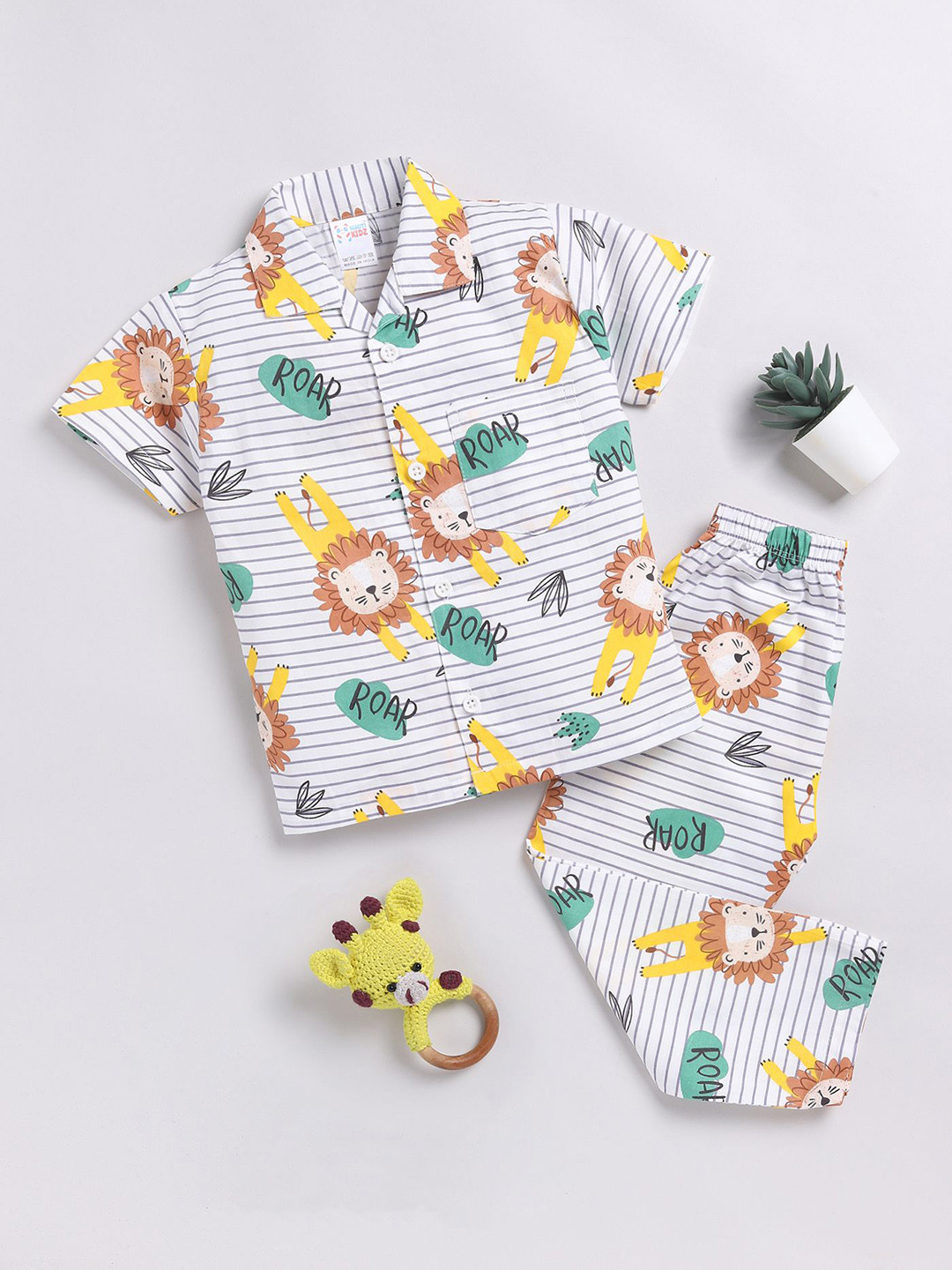 

NAUTI KIDZ Boys Animal Printed Pure Cotton Shirt Collar Night suit, White