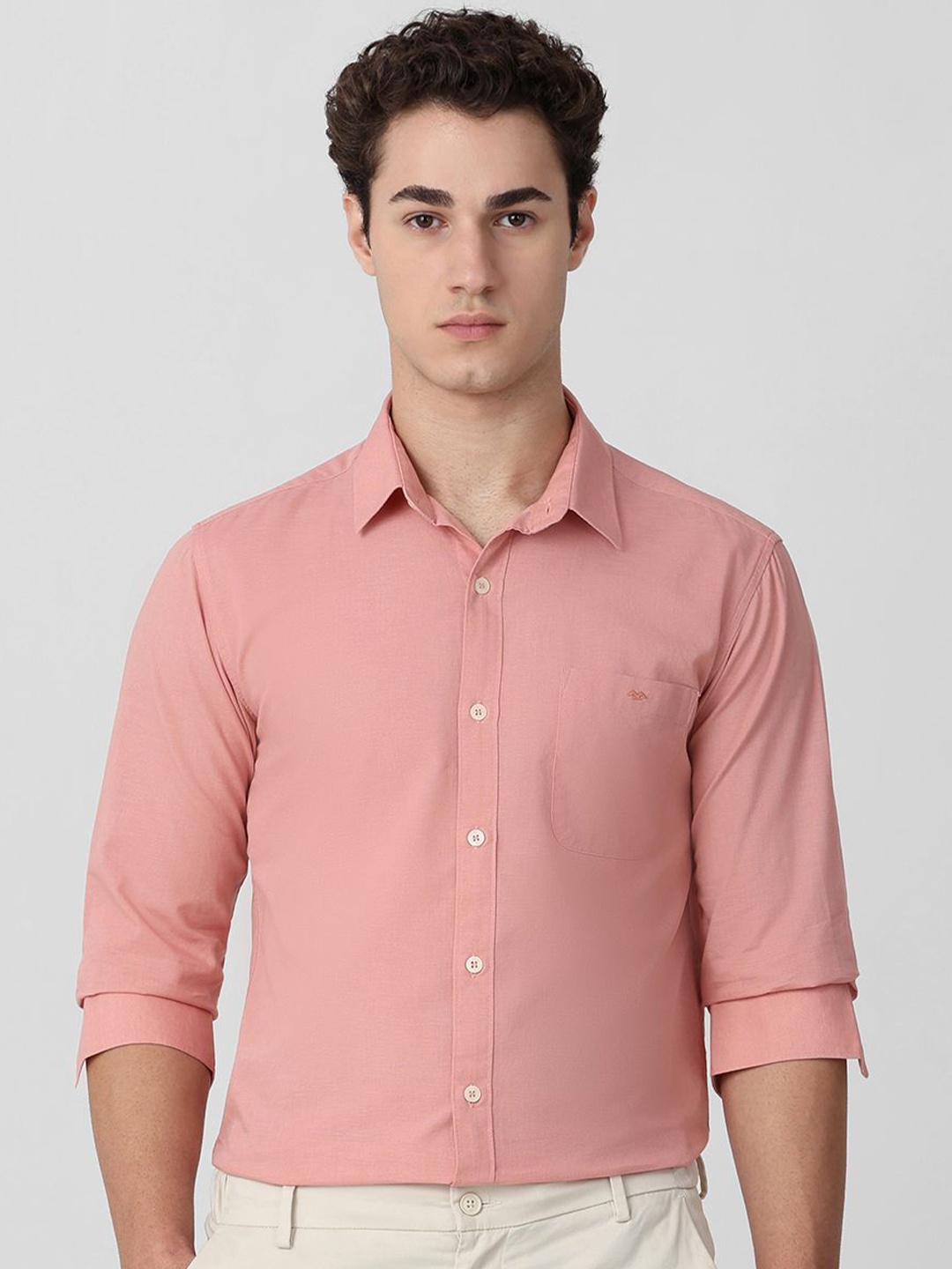 

Mufti Men Spread Collar Solid Cotton Slim Fit Casual Shirt, Peach