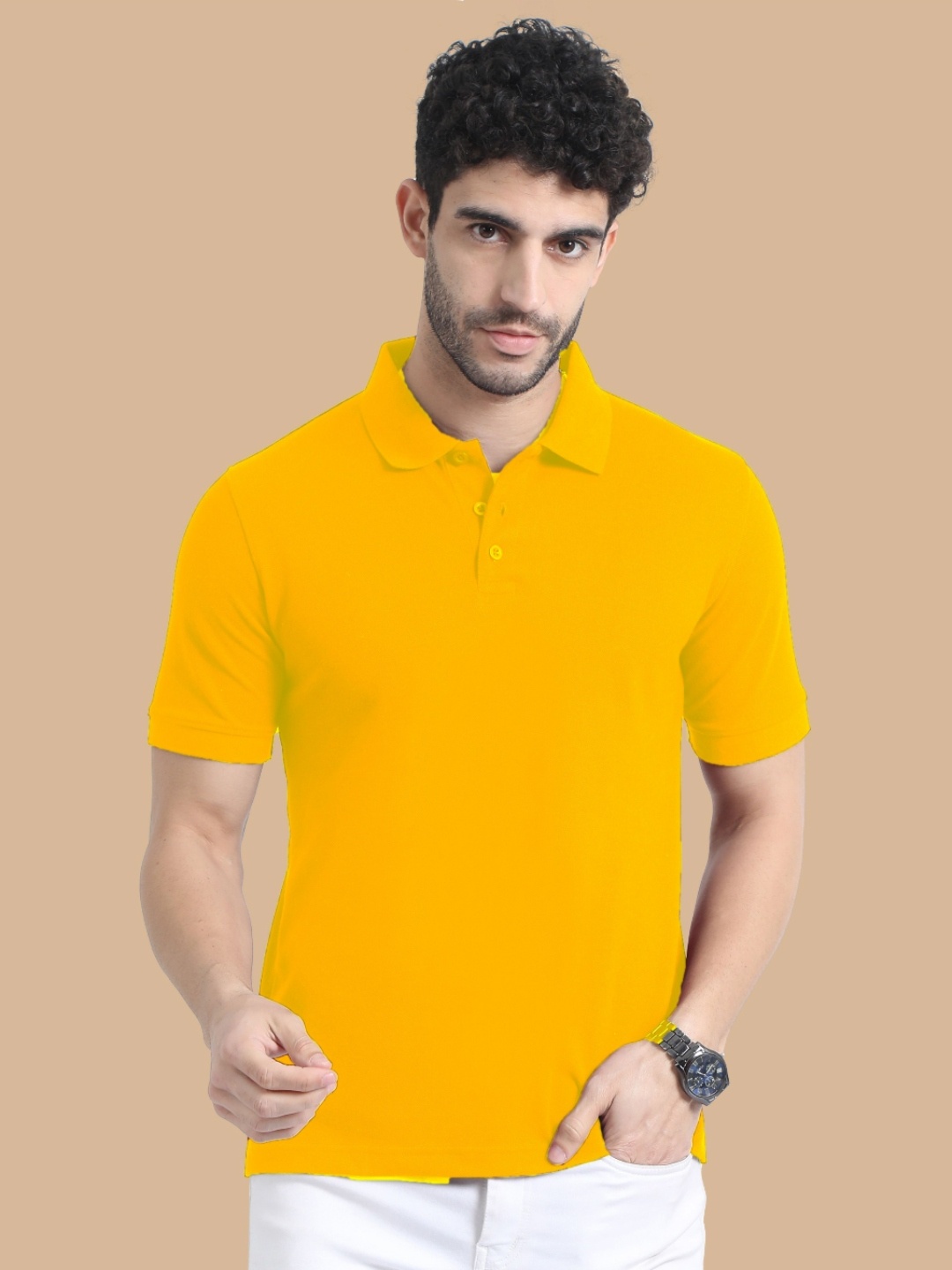 

MIRAAN Men Polo Collar Applique T-shirt, Yellow