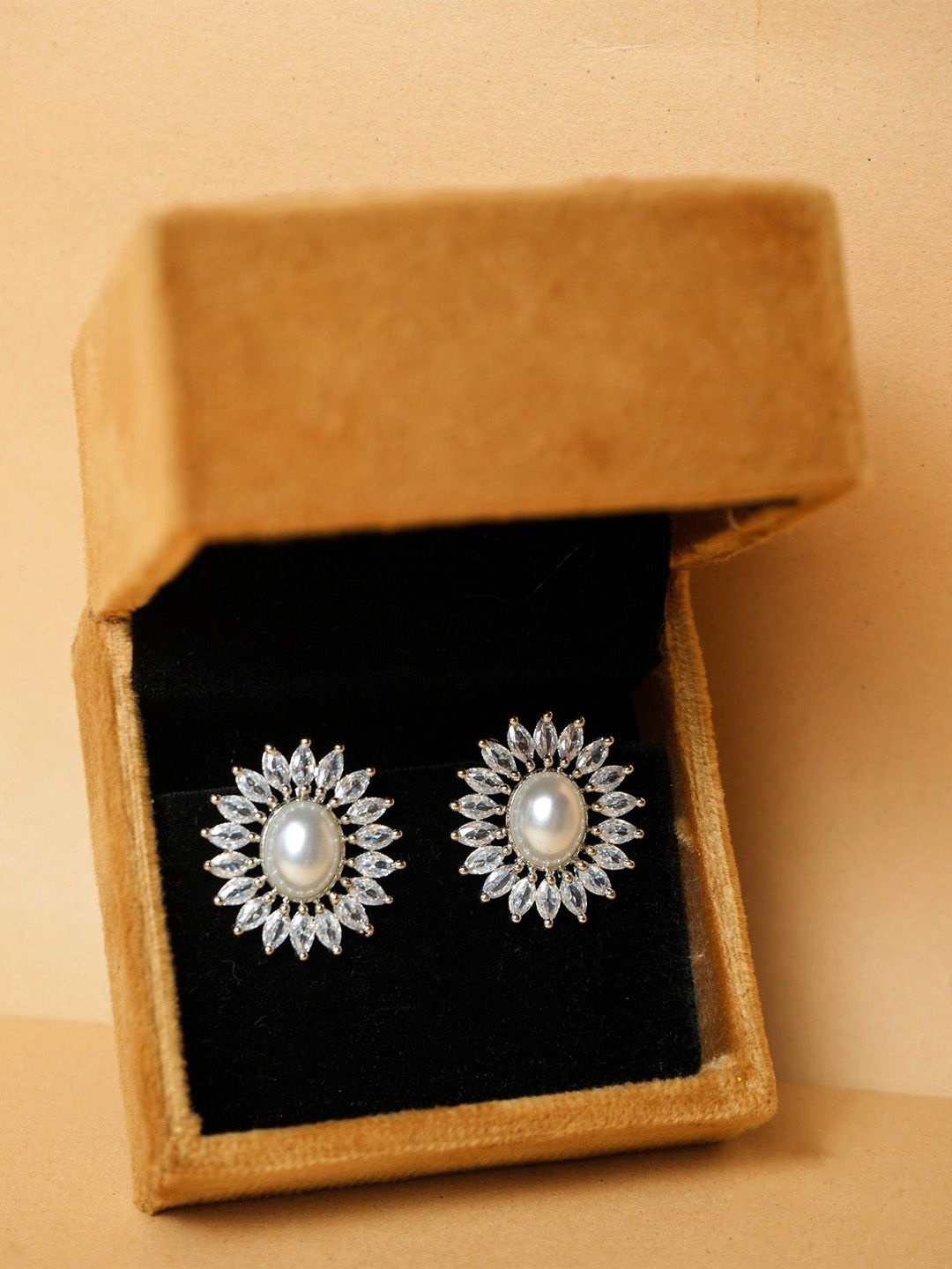 

VIRAASI Silver-Plated Circular Pearls Studs