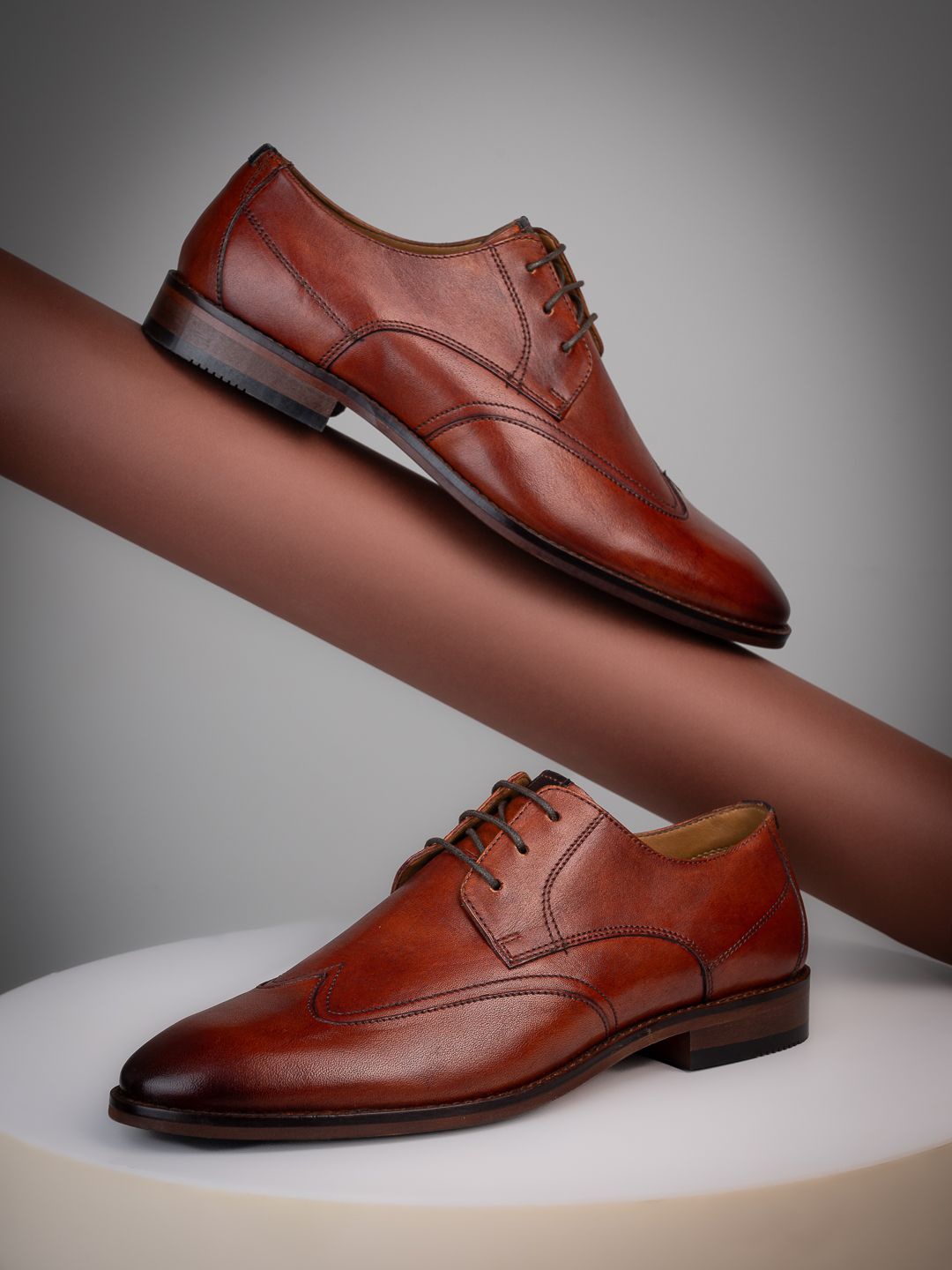 

Alberto Torresi Men Leather Formal Derbys, Tan