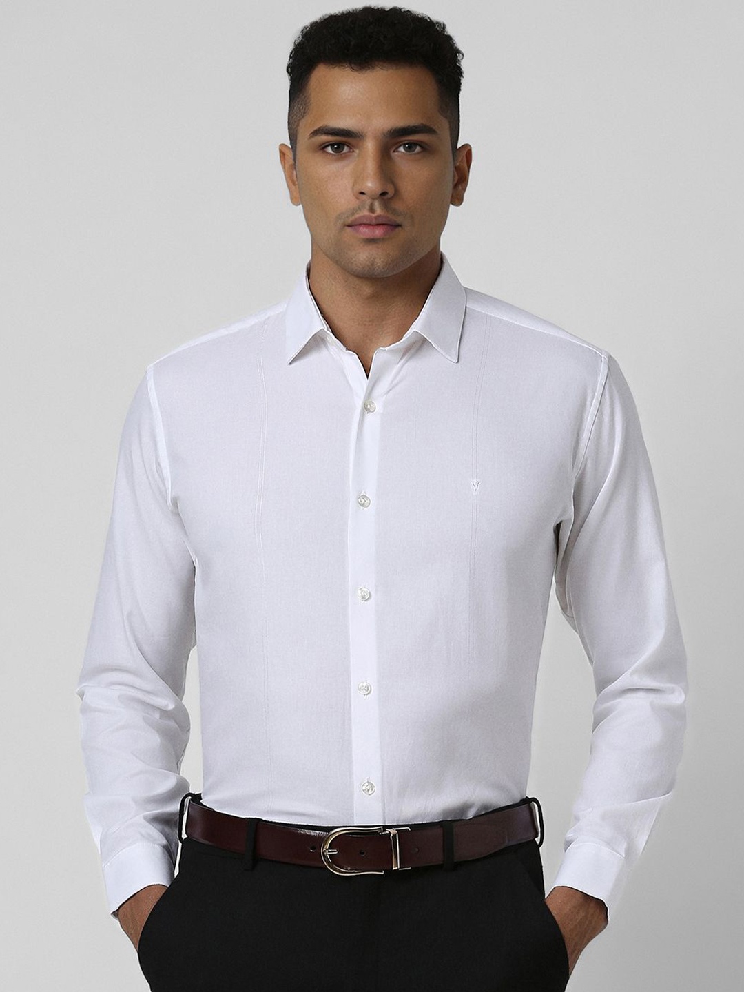 

V Dot Men Spread Collar Solid Slim Fit Formal Shirt, White