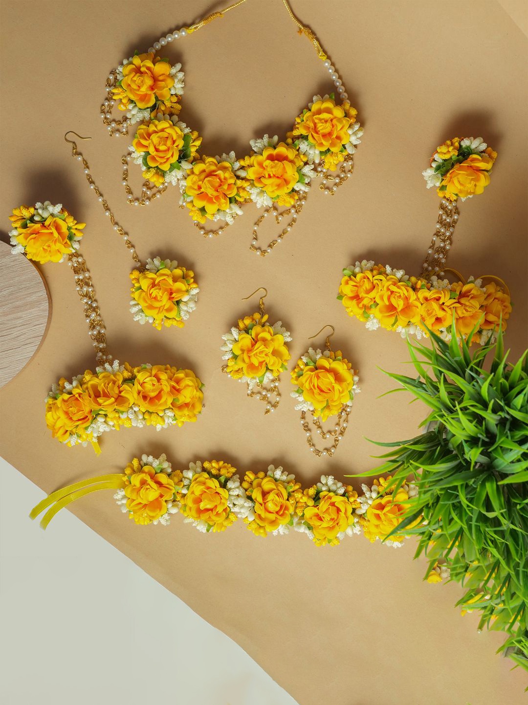 

VIRAASI Floral Beaded Jewellery Set, Gold