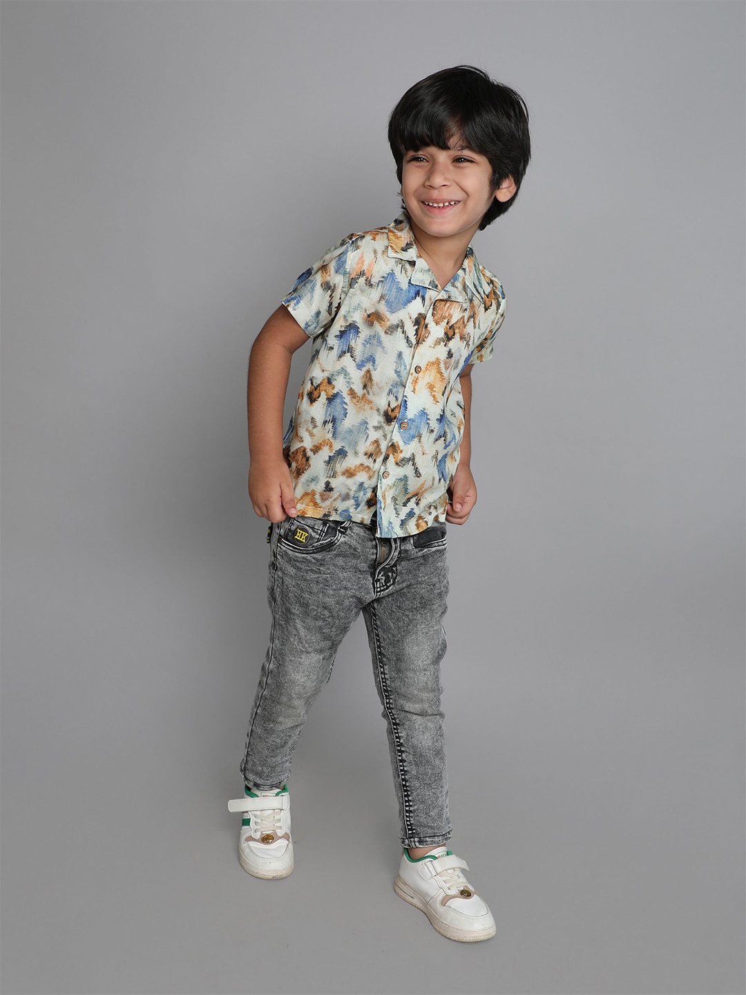 

taffykids Boys Relaxed Opaque Printed Casual Shirt, Multi