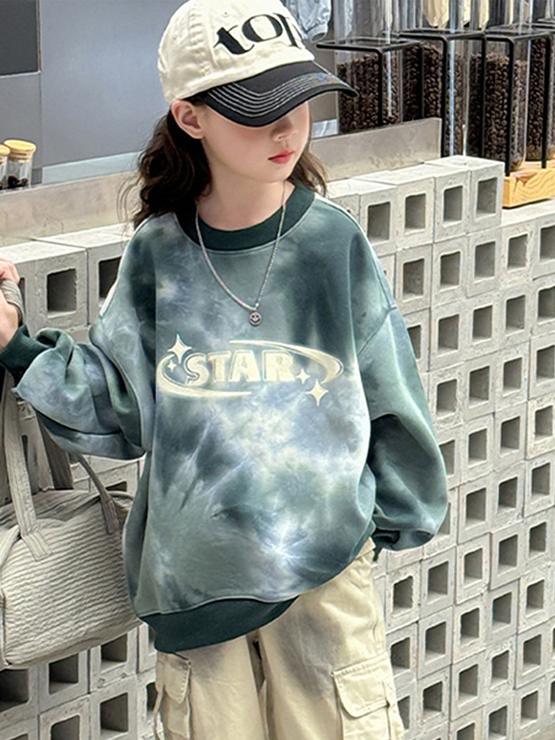 

LULU & SKY Girls Printed Round Neck Pullover Sweatshirt, Blue