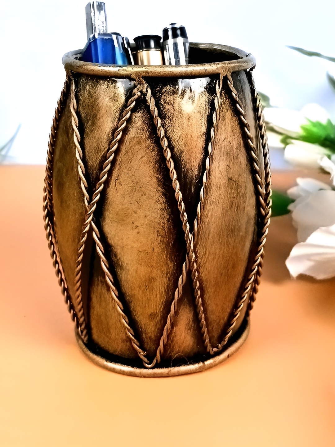 

apka mart Copper Toned Dholak Shaped Pen Holder Showpiece