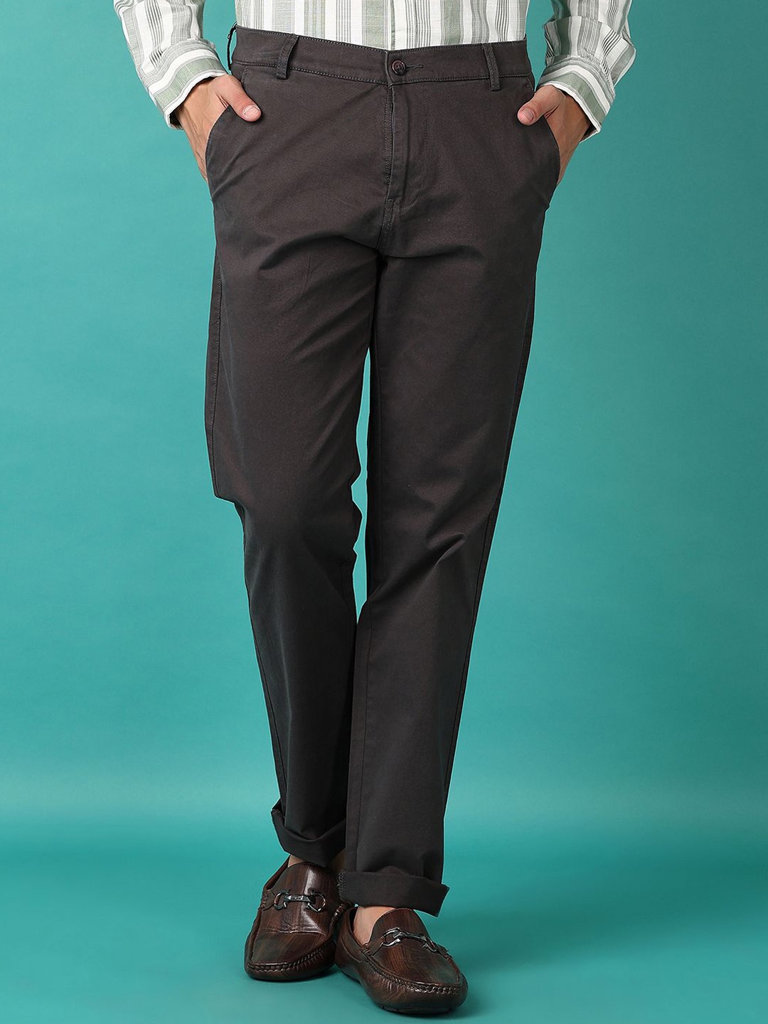 

V-Mart Men Cotton Regular Fit Mid-Rise Trousers, Grey