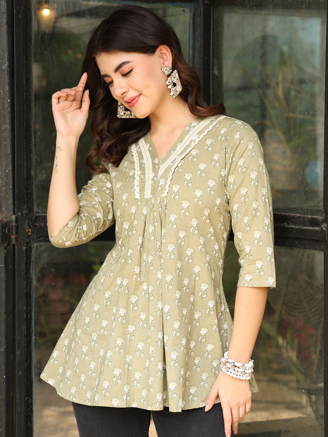 

NISHABD Women Floral Printed Cotton Top, Champagne