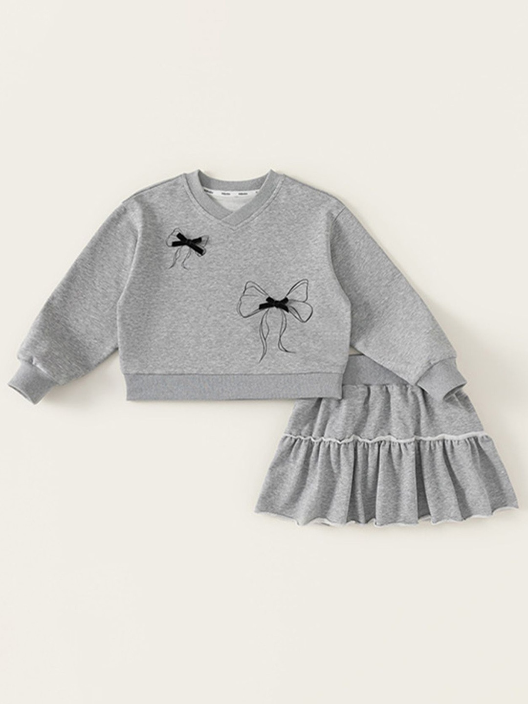 

LULU & SKY Girls Printed Round Neck Long Sleeves Sweatshirt With Skirt, Grey
