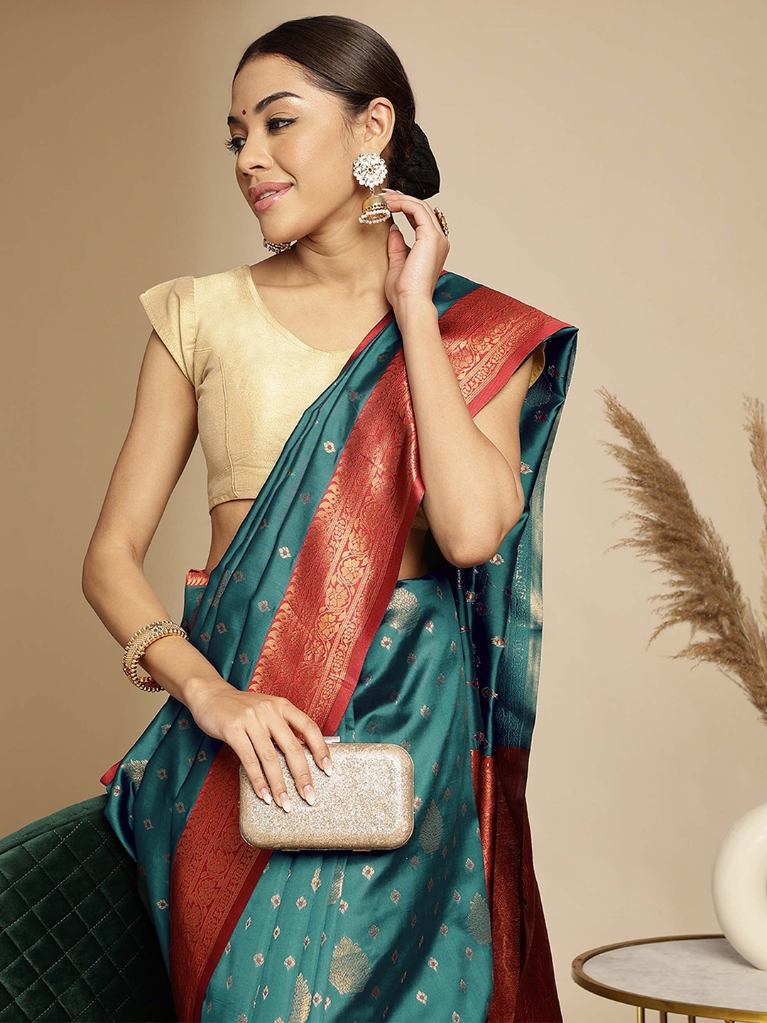

Anouk Woven Design Zari Kanjeevaram Saree, Turquoise blue