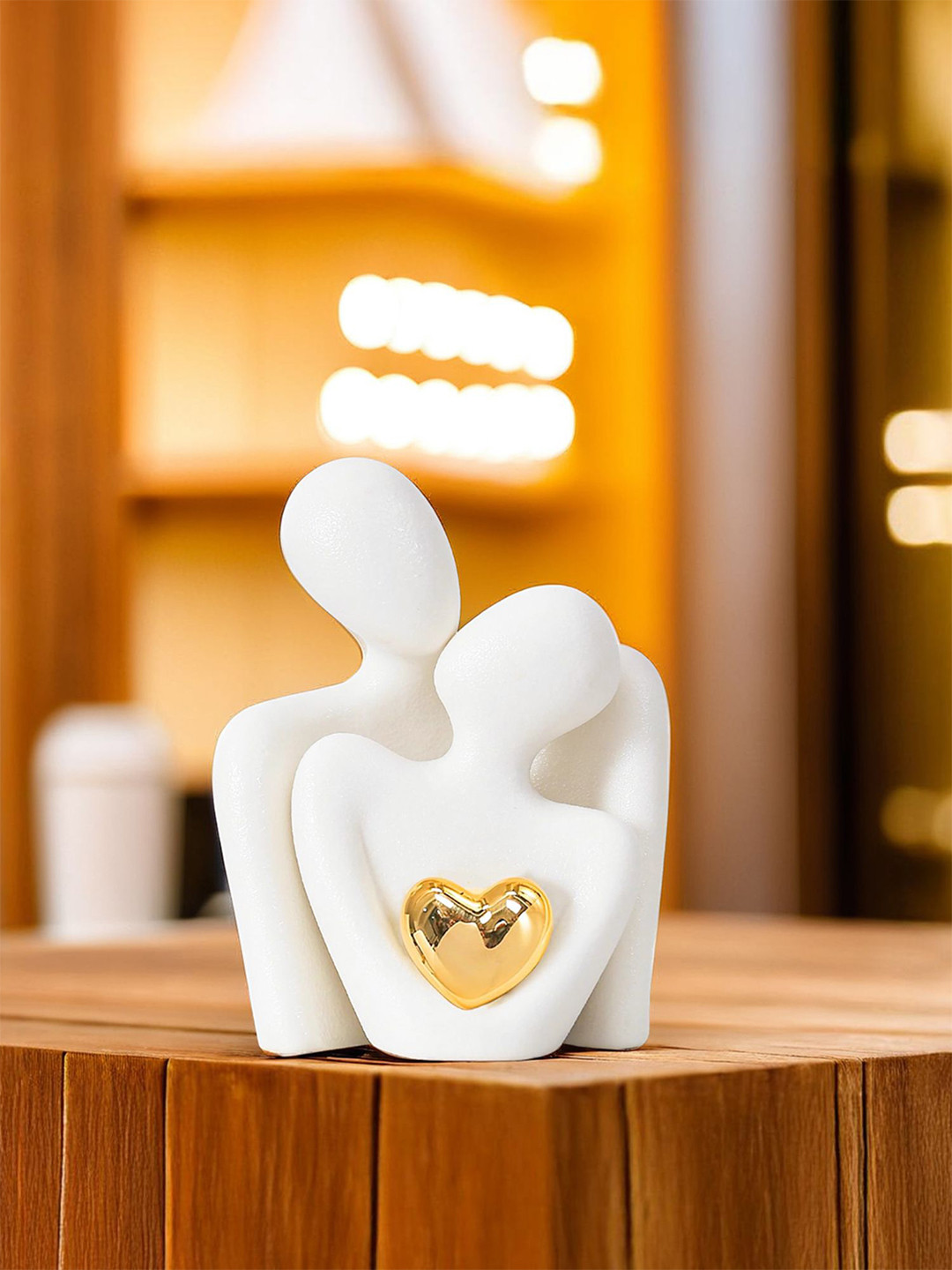 

Ekhasa White Cute Couples Showpiece