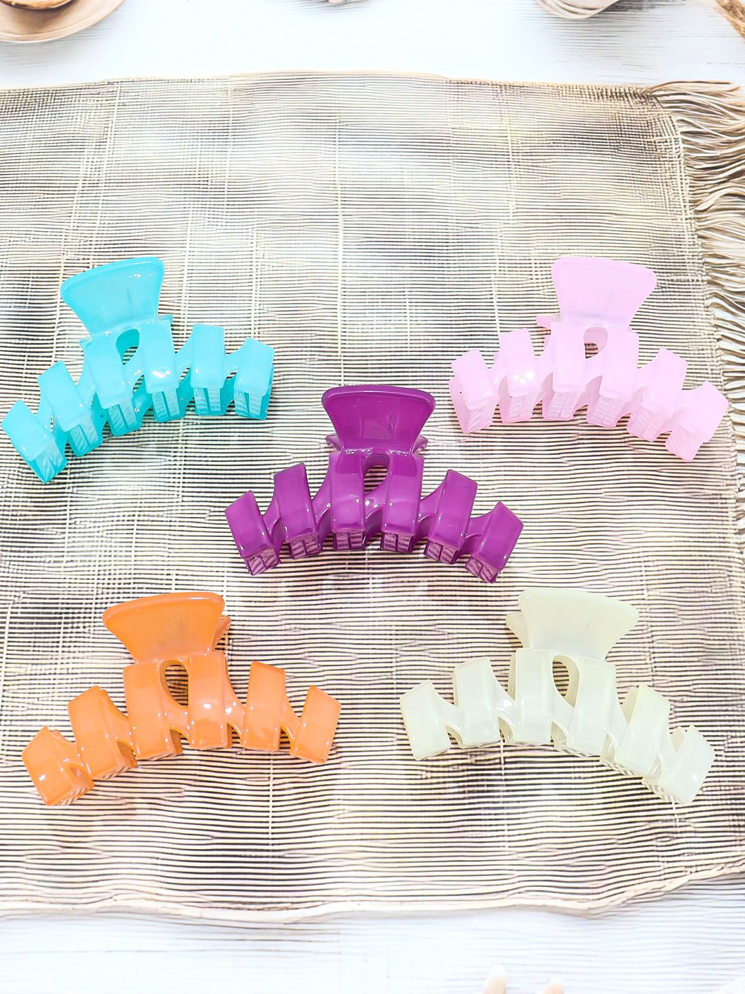 

KRENOZ Women Set of 5 Zig Zag Hair Claw Clip, White