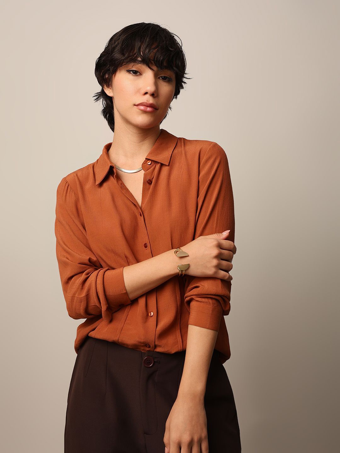 

ONLY Women Spread Collar Solid Casual Shirt, Rust