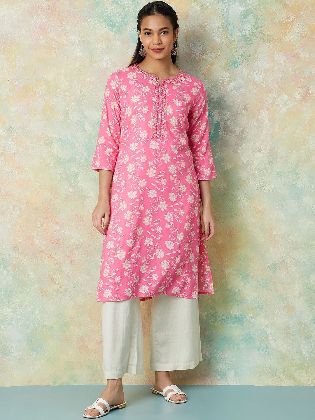 

Melange by Lifestyle Floral Printed Straight Kurta, Pink