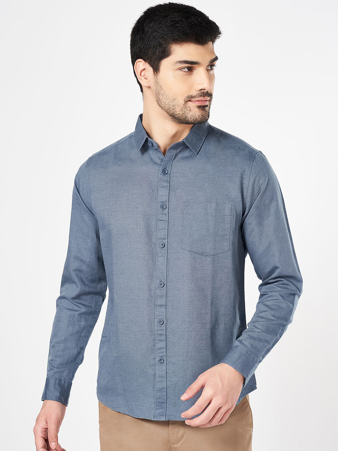 

BYFORD by Pantaloons Men Spread Collar Solid Cotton Casual Shirt, Blue