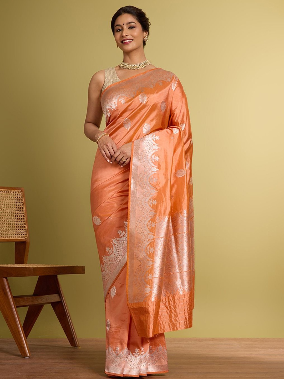 

Taneira Ethnic Motifs Woven Design Zari Pure Silk Banarasi Saree, Orange