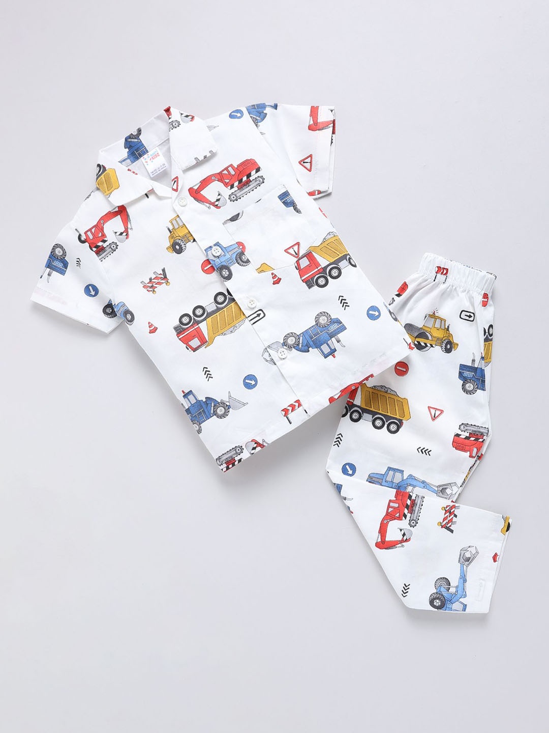 

NAUTI KIDZ Boys Printed Pure Cotton Night suit, White