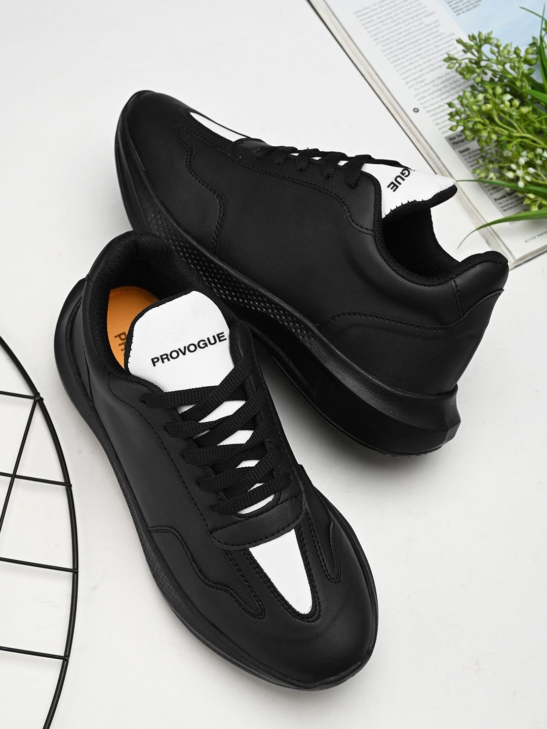 

Provogue Men Round Toe Lace-Ups Sneakers, Black
