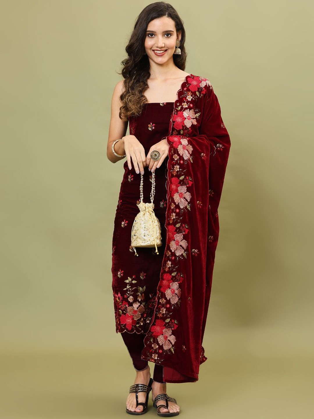 

Meena Bazaar Floral Embroidered Sequinned Velvet Unstitched Dress Material, Maroon