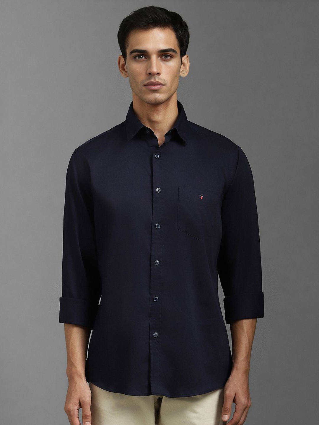 

Louis Philippe Sport Men Slim Fit Opaque Casual Shirt, Navy blue