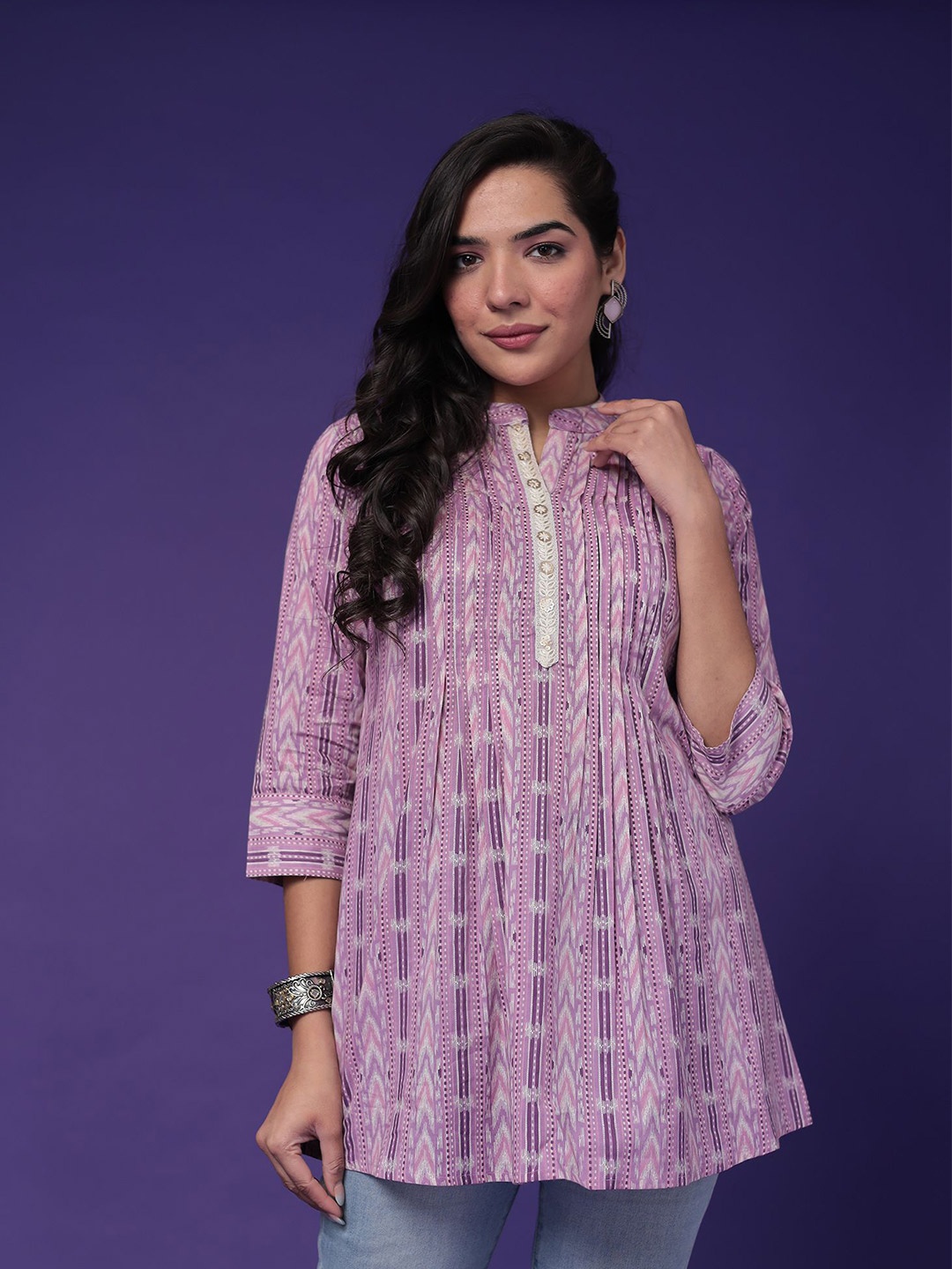 

ZARI Women Mandarin Collar Embroidered Tunic, Purple