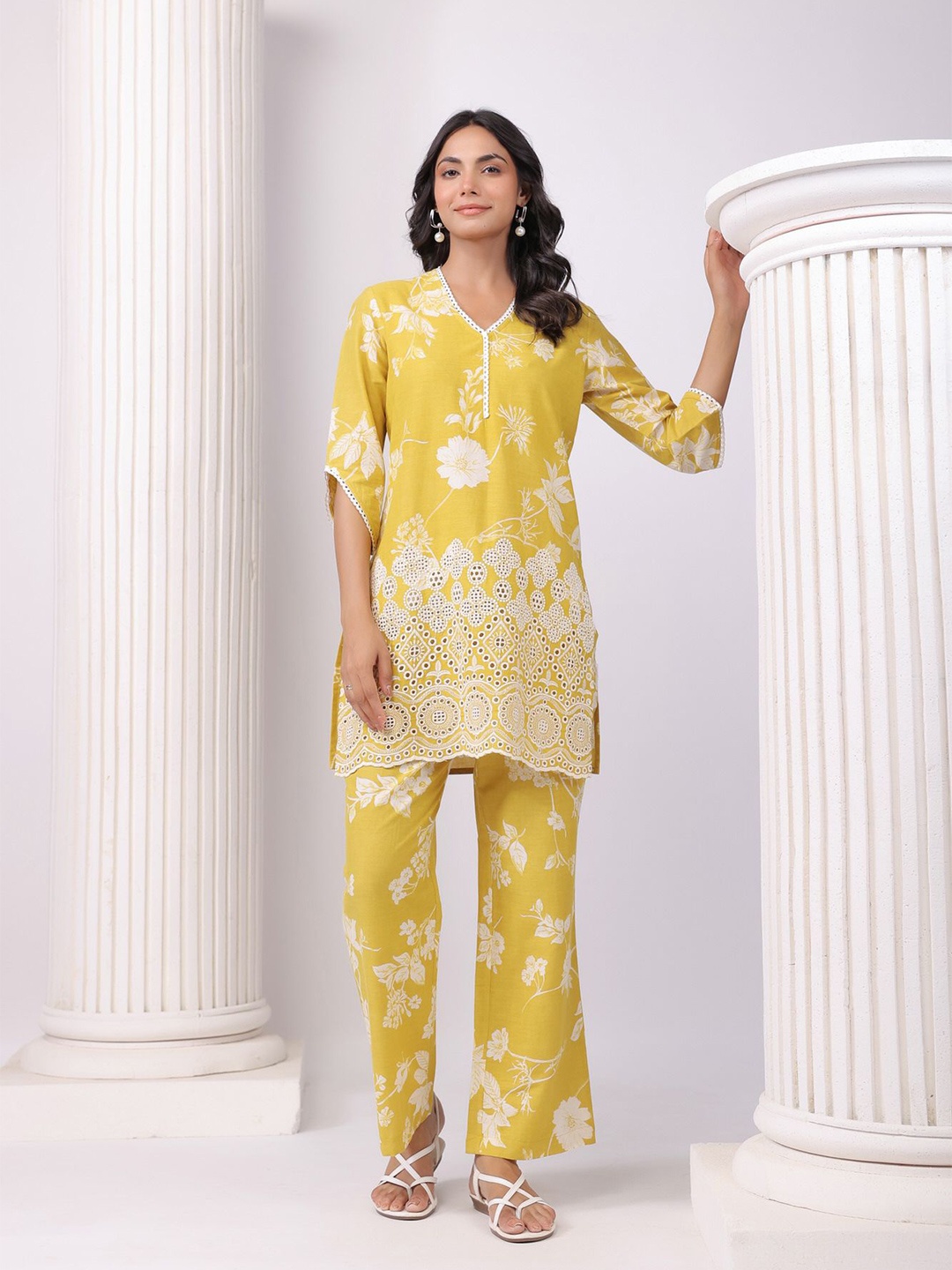 

JISORA Floral Printed V-Neck Pure Cotton Tunic And Palazzo, Yellow