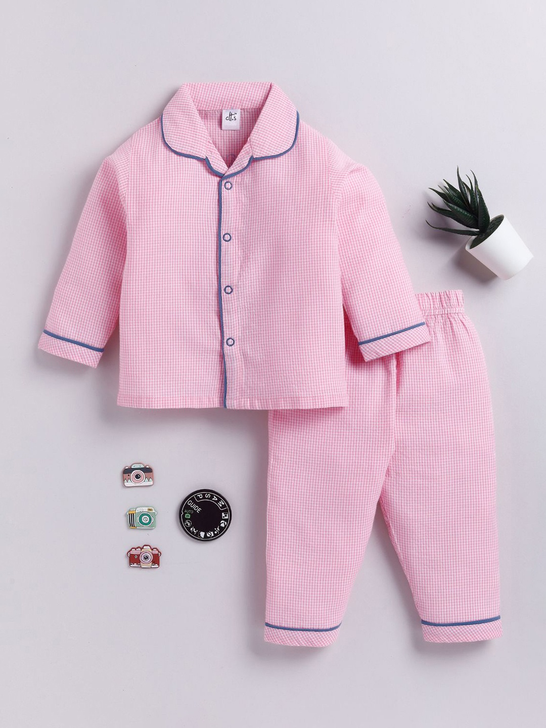 

Clt.s Kids Pure Cotton Typography Printed Lapel Collar Long Sleeves Night suit, Pink