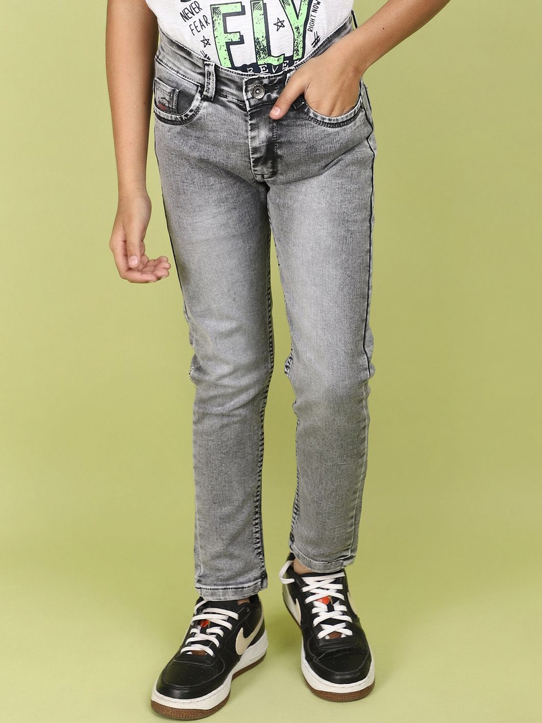 

V-Mart Boys Cotton Mid-Rise Regular Fit Light Fade Stretchable Jeans, Grey