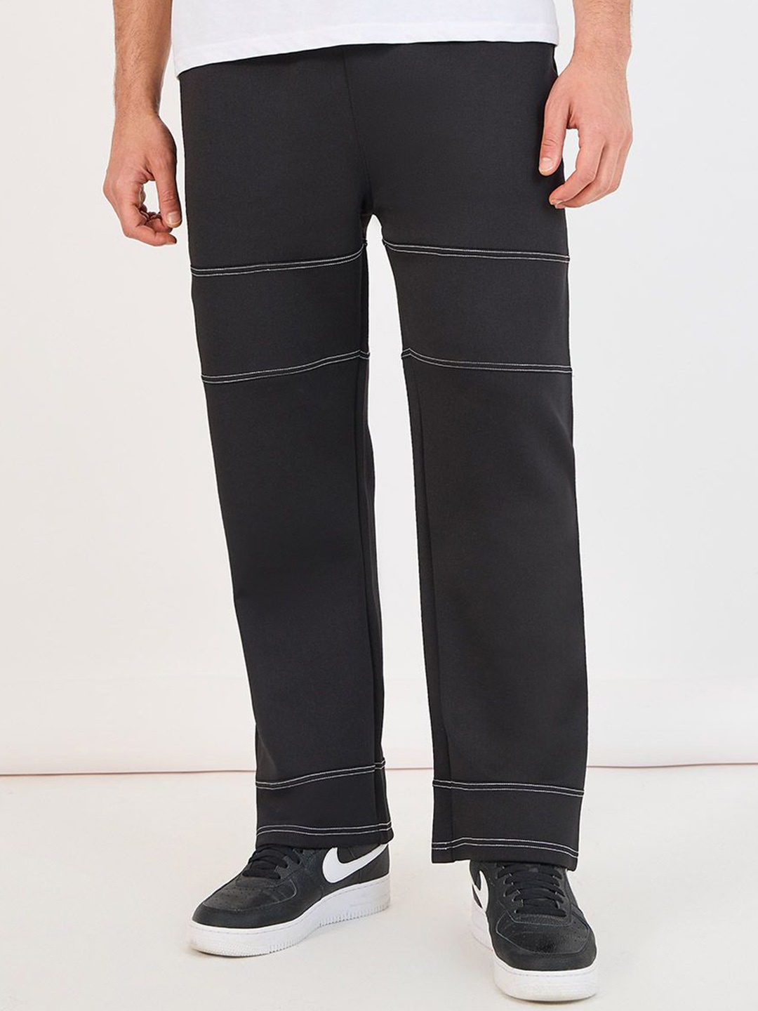 

Styli Relaxed Fit Mid-Rise Track Pants, Black