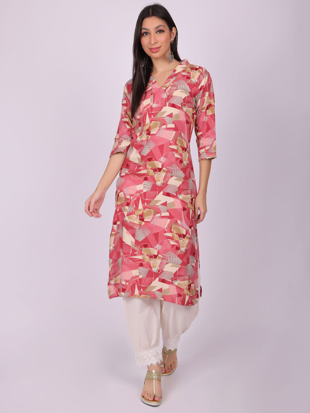 

Navvi Women Printed Straight Kurtas, Pink