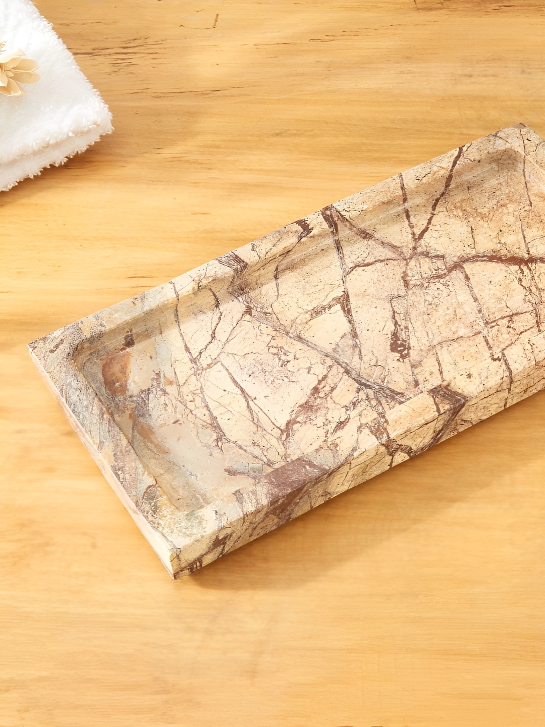 

Home Centre Brown & White Abstract Marble Soap Dish