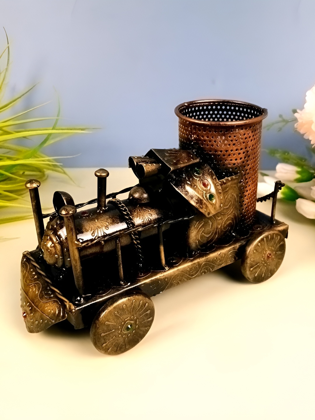 

apka mart Gold Toned & Copper Toned Pen Holder Showpiece