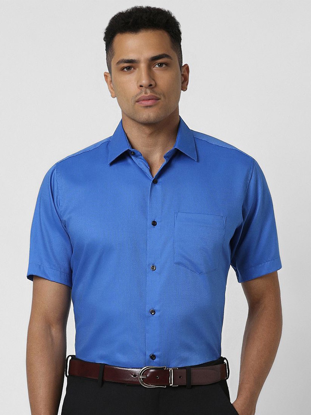 

Van Heusen Men Spread Collar Solid Cotton Slim Fit Formal Shirt, Blue