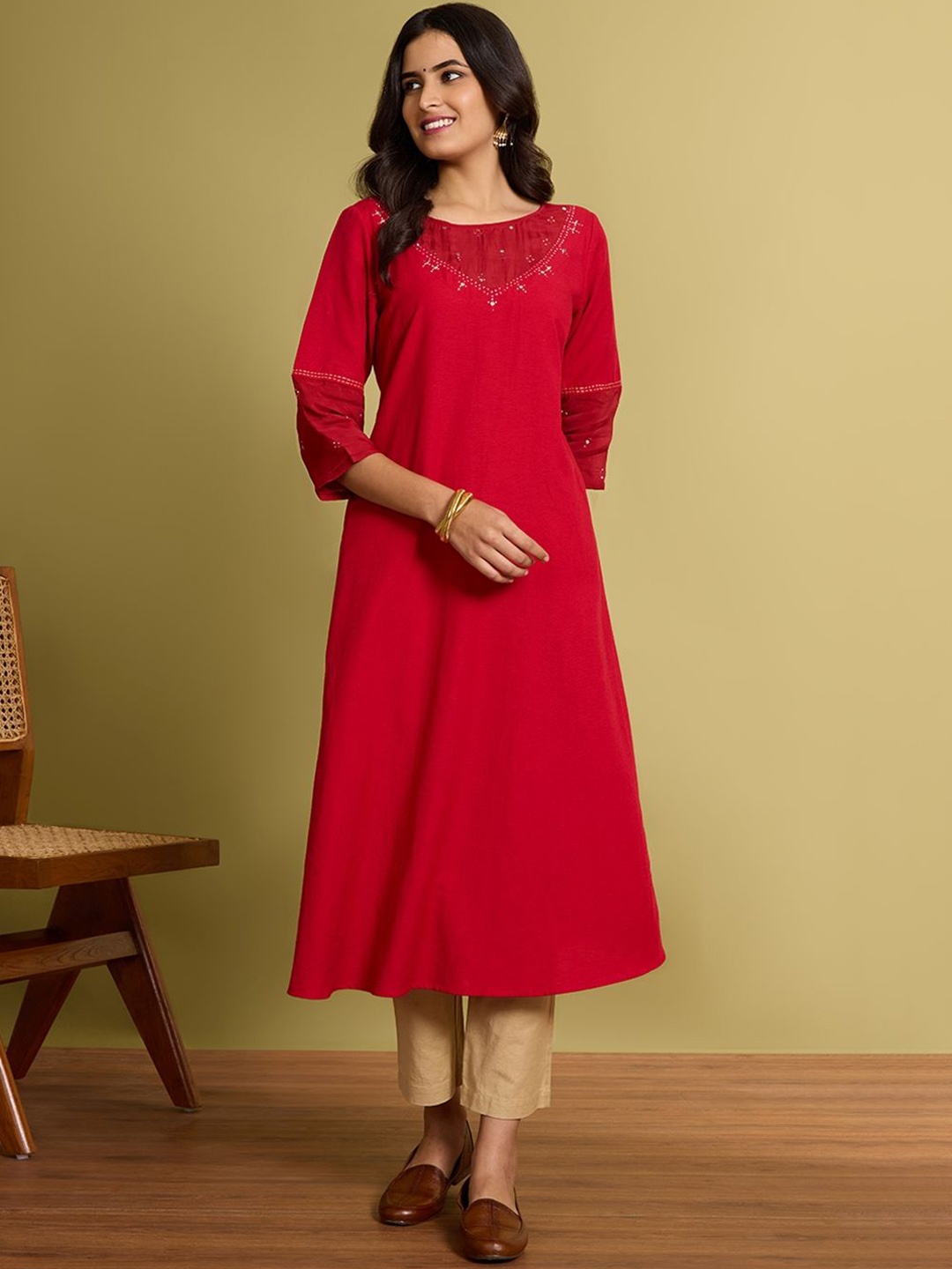

Taneira Round Neck Three-Quarter Sleeves Regular Sequinned A-Line Kurta, Red