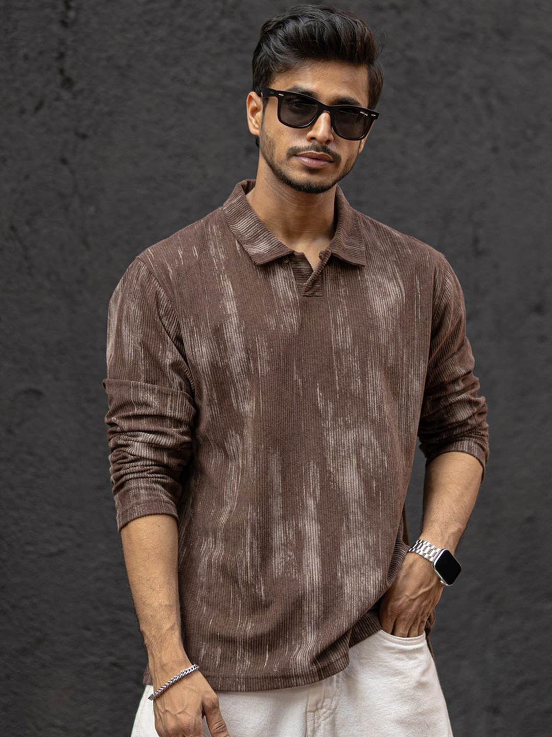 

Powerlook Men Printed Polo Collar T-shirt, Brown
