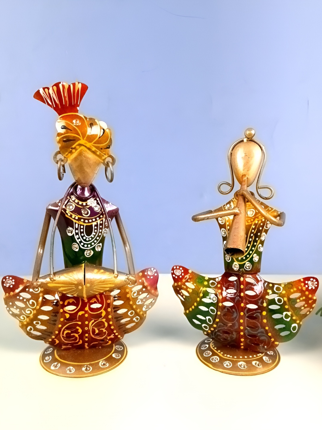 

apka mart 2 Pieces Gold Toned & Green Metal Musician Shaped Candle Holder