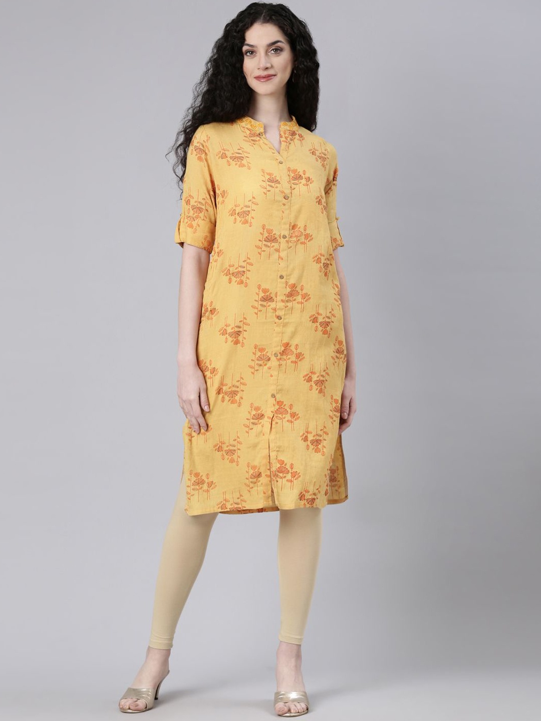 

Souchii Ethnic Motifs Embroidered Mandarin Collar Thread Work Cotton Straight Kurta, Yellow