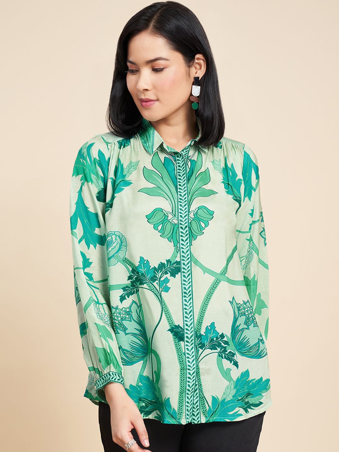 

Marigold Lane Women Tropical Printed Shirt Collar Top, Green