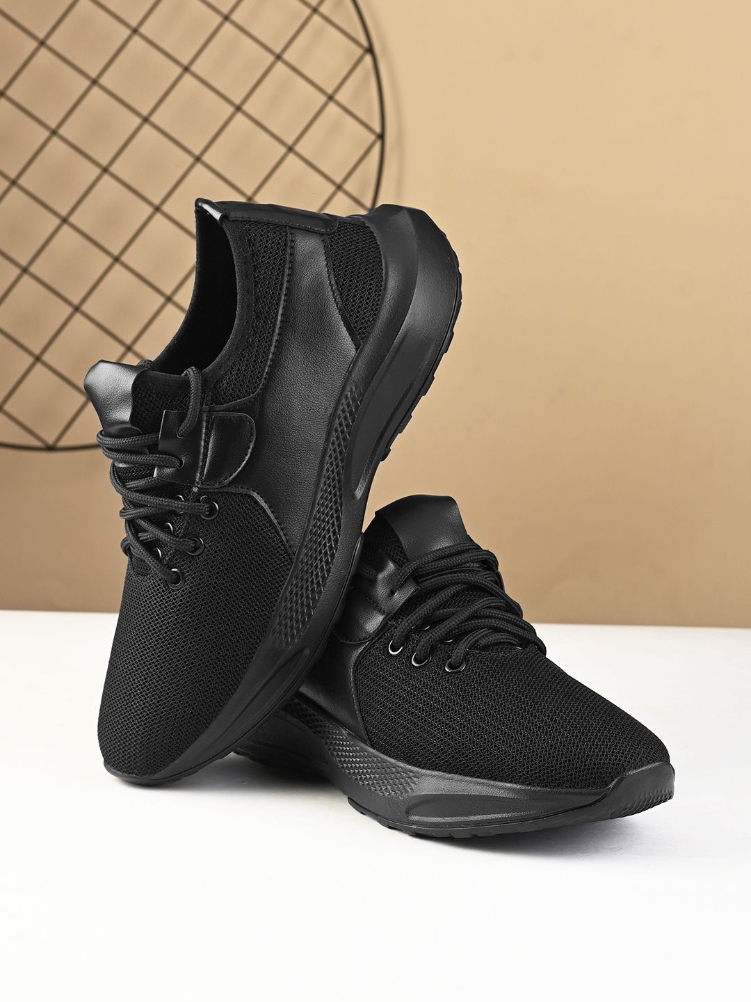 

Killer Men Lace-Ups Round Toe Sneakers, Black