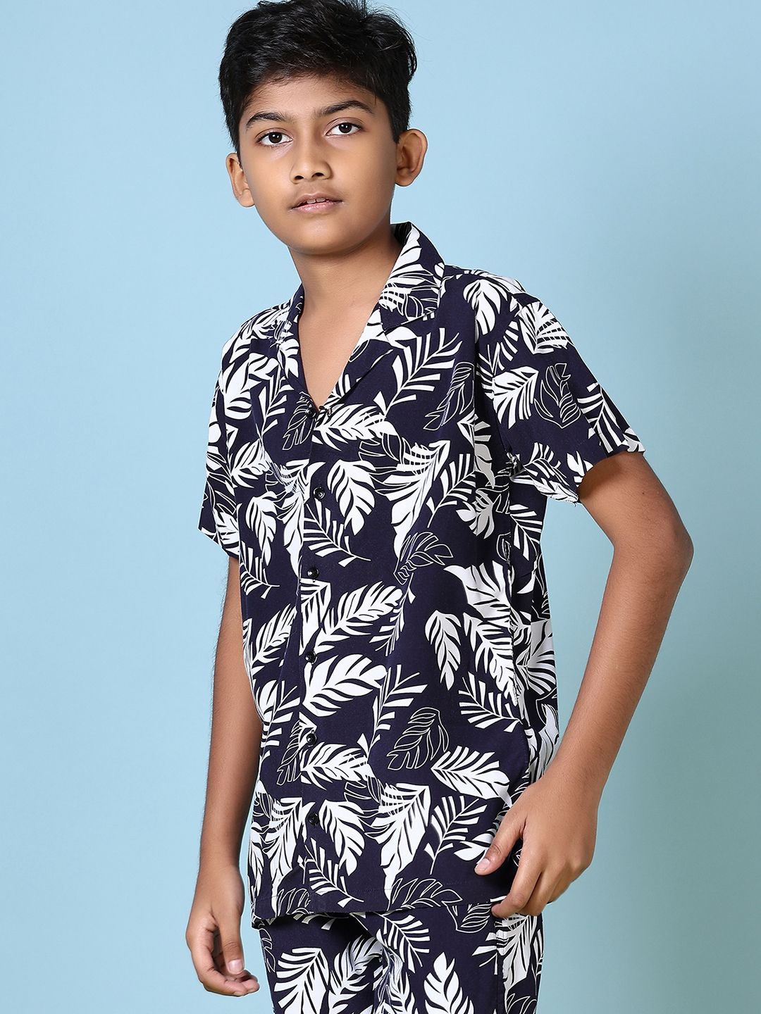 

V-Mart Boys Floral Printed Lapelled Collar Casual Shirt With Trousers, Navy blue