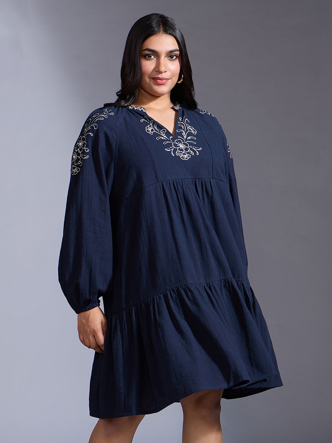 

20Dresses Women Embroidered Raglan Puff Sleeve V-Neck Cotton Fit & Flare Mini Dress, Navy blue