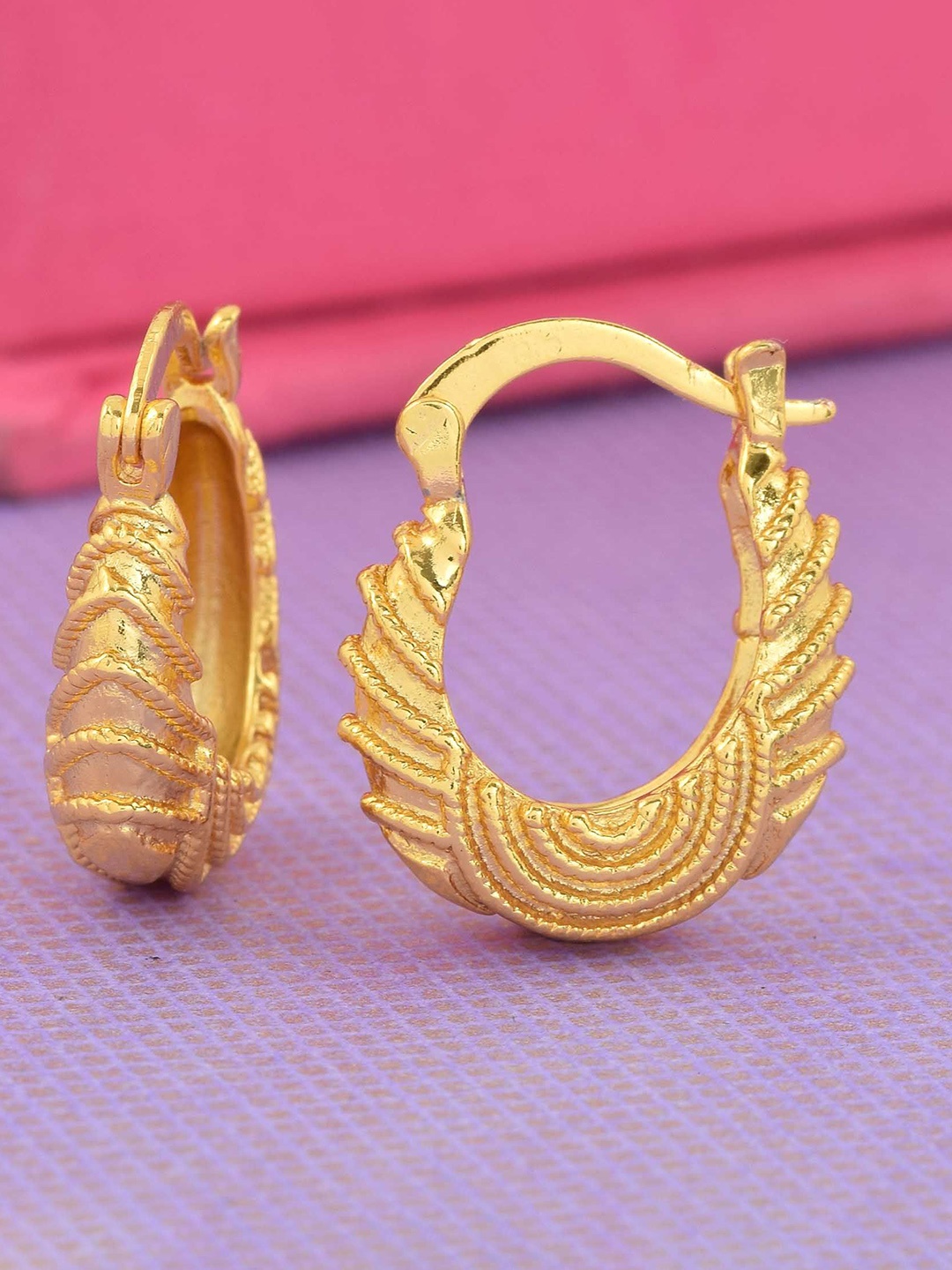 

MEMOIR Gold-Plated Contemporary Hoop Earrings