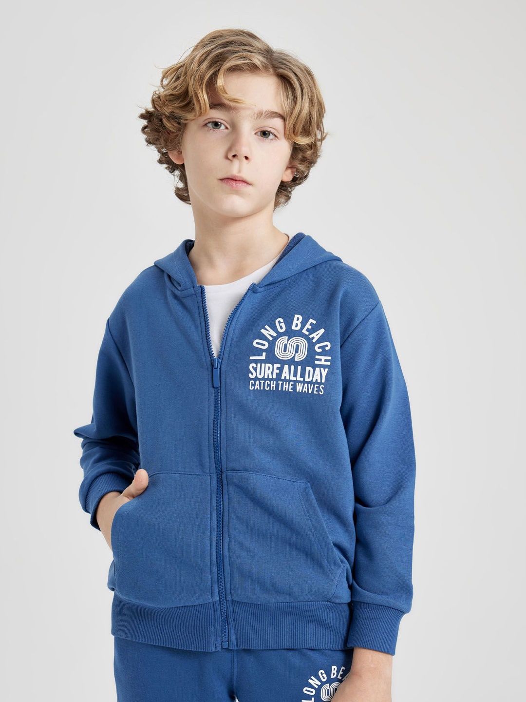 

DeFacto Boys Typography Printed Front-Open Sweatshirts, Blue