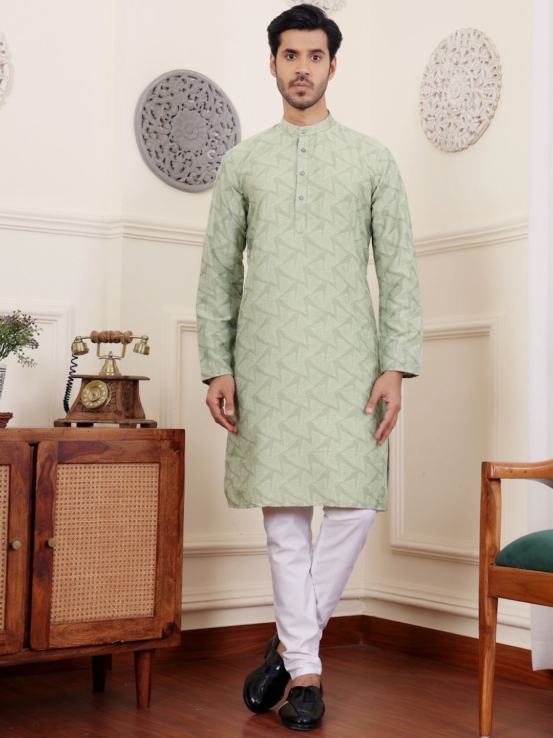 

Rawayi Geometric Printed Band Collar Jacquard Straight Kurta, Green