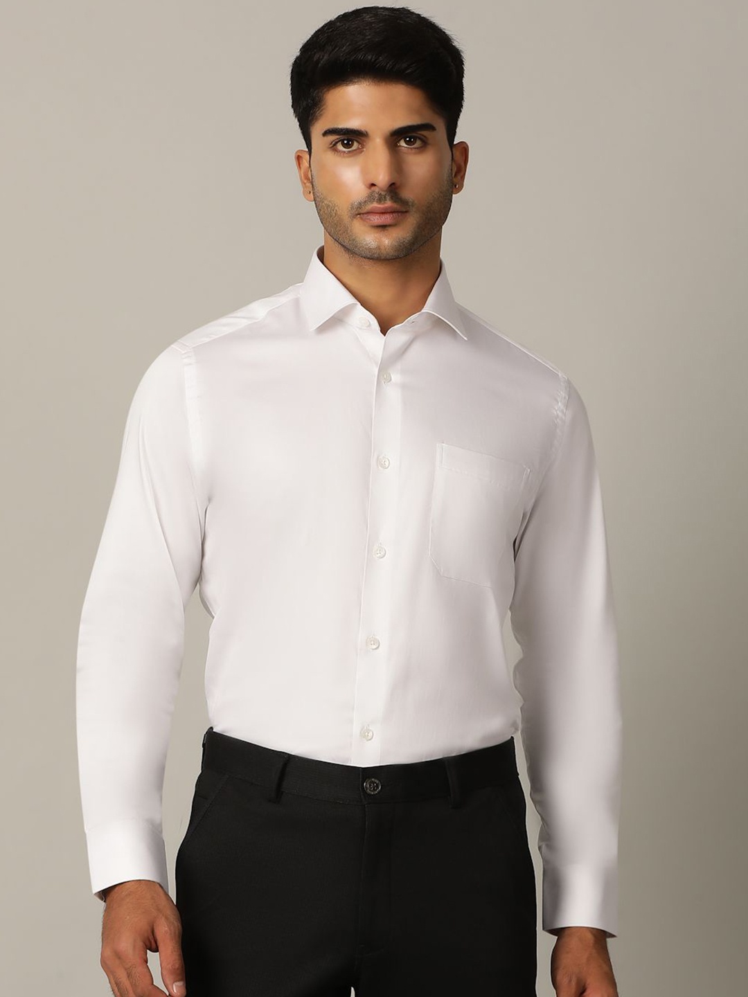 

METAL Men Spread Collar Solid Cotton Slim Fit Formal Shirt, White